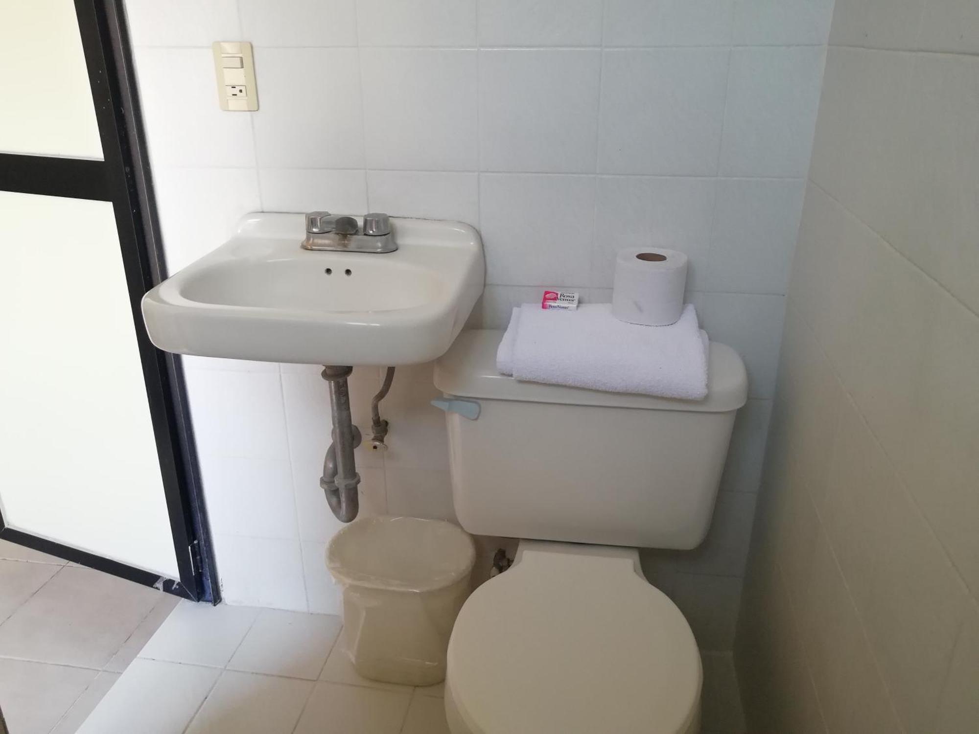 Hotel Cuauhtemoc Querétaro Oda fotoğraf